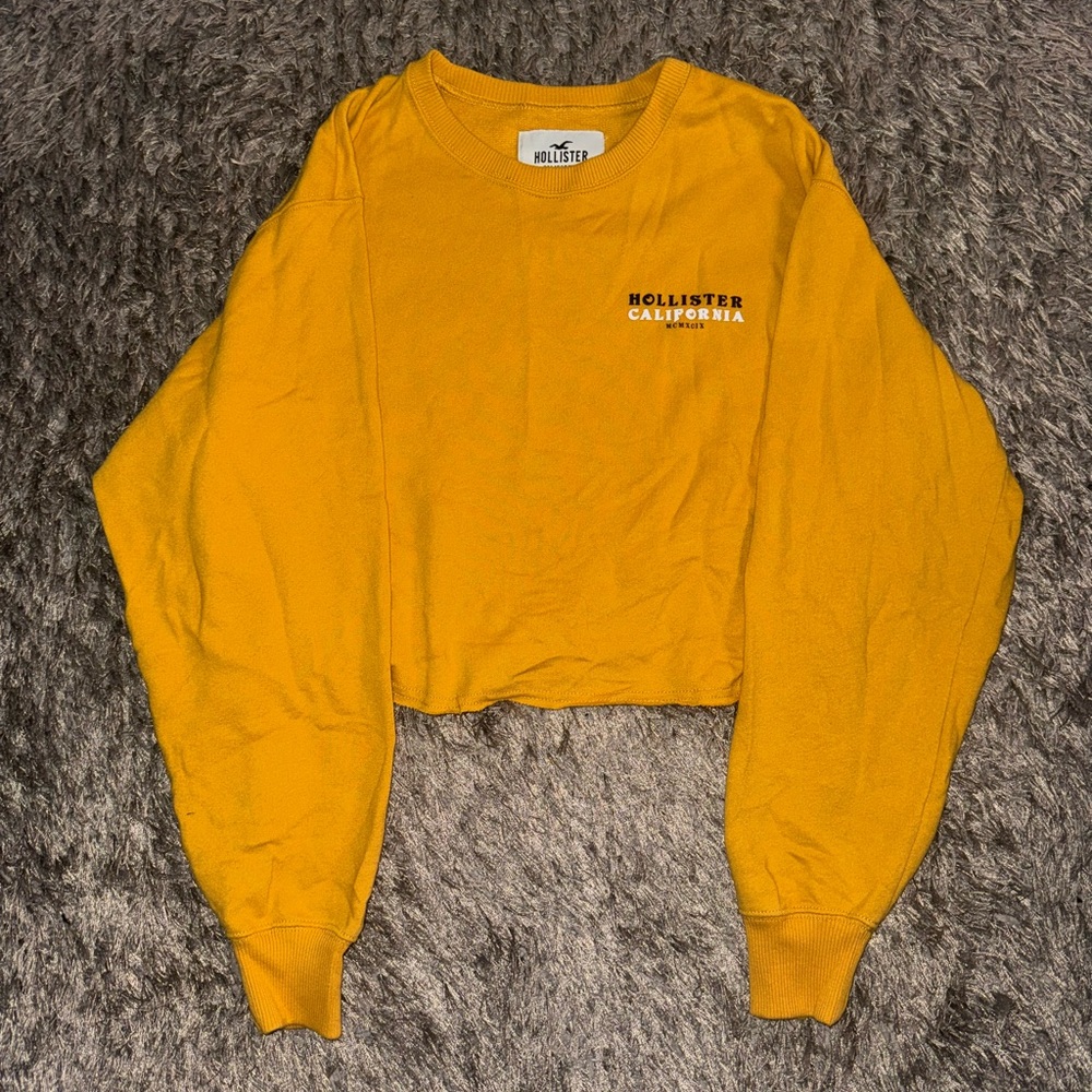Hollister Women's Mustard Cropped Hoodie